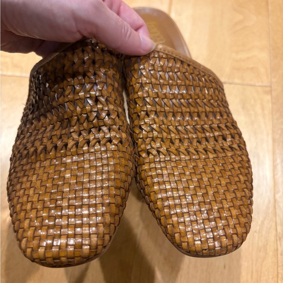 Franco Sarto Nalla leather mules slides shoes sz 10 woven - Picture 4 of 8